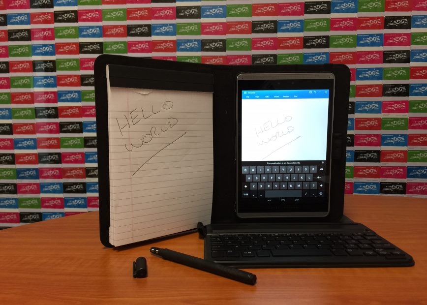 Unboxing Day: We Open Up The HP Pro Slate 8 · Student Edge News